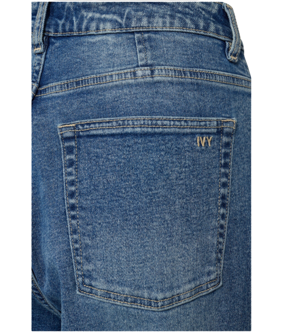 Janice-Slung-Jeans-Wash-Lunel-Denim-Blue-3.png