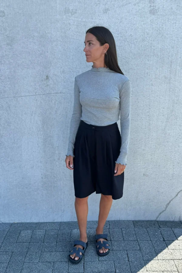 Âme Antwerp - Malone Ribbed top w/  Long Sleeves