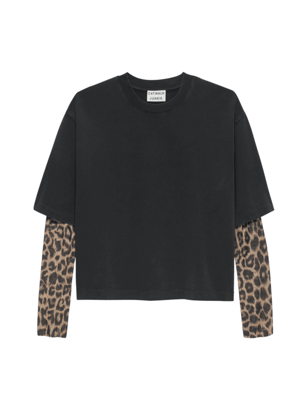 Catwalk Junkie - Loose fit shirt w/ leo mesh