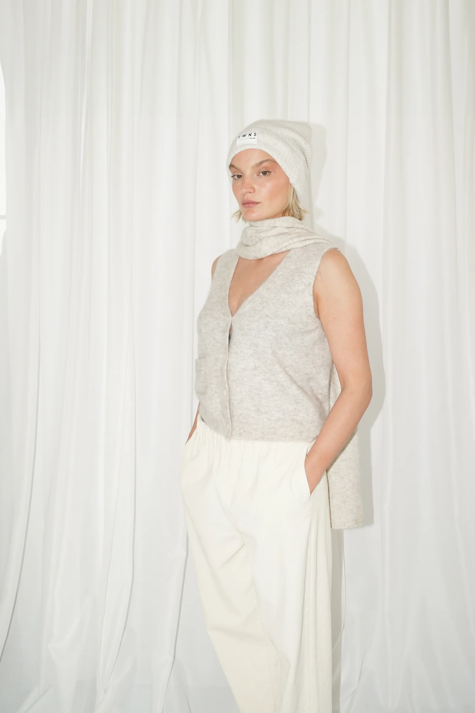 TWNS - Castlerock sleeveless cardigan