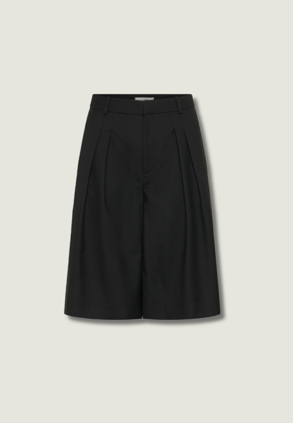 GESTUZ Paula HW Wide Shorts | Black