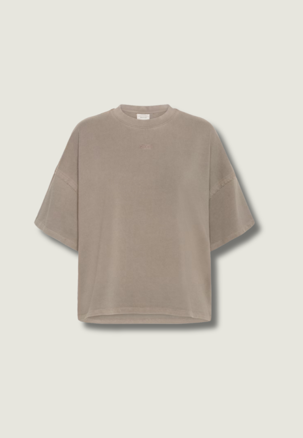GESTUZ Jio Tee | Walnut Washed