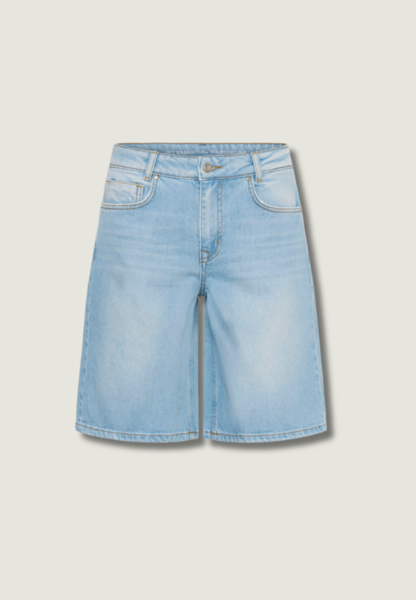 MEW Zita X-wide Shorts | Baby Blue Wash